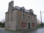 Maison, 21 rue de la Poste (Miniac-Morvan)