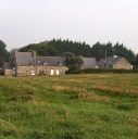 Maisons, alignement de trois logis, le Gué (Créhen)