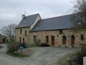 Ferme, actuellement maisons, la Lucasière (Argentré-du-Plessis)