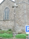 Croix monumentale, place de l'Eglise (Miniac-Morvan)