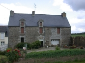 Manoir, 13 rue de Beauséjour (Trévé)