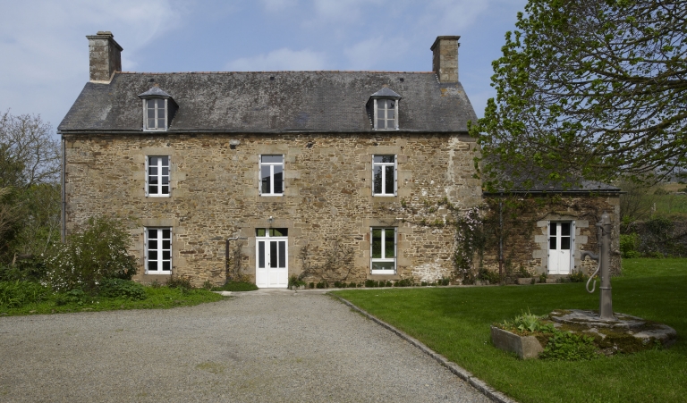 Ancien presbytère (Noyal-sous-Bazouges)