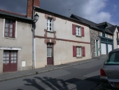 Maison, 8 rue du Champ de Foire (Châteaugiron)