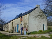 Alignement de trois maisons et fermes, la Roberdière (Ercé-près-Liffré)
