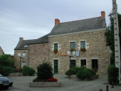 Maison, actuellement mairie, 36 rue de la Poste (Lohéac)