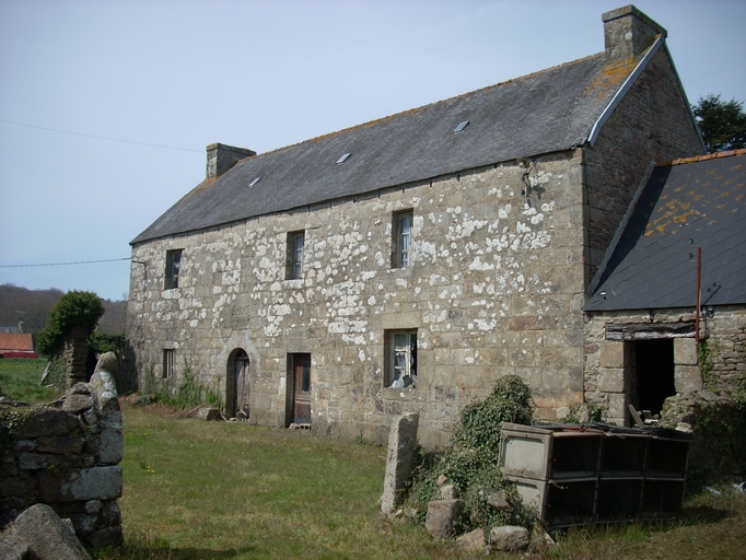 Ferme de Kerderrien (Plounévez-Moëdec)
