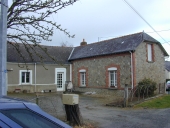 Ferme, la Plesse (Saint-Aubin-du-Pavail fusionnée en Châteaugiron en 2017)