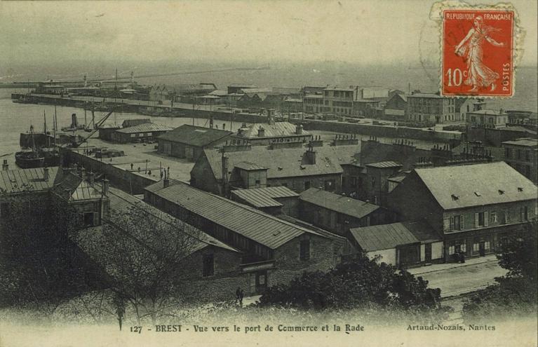 Bureau du port, puis Capitainerie et Ponts et Chaussées, puis DDTM, 30 bis quai Commandant Malbert (Brest)