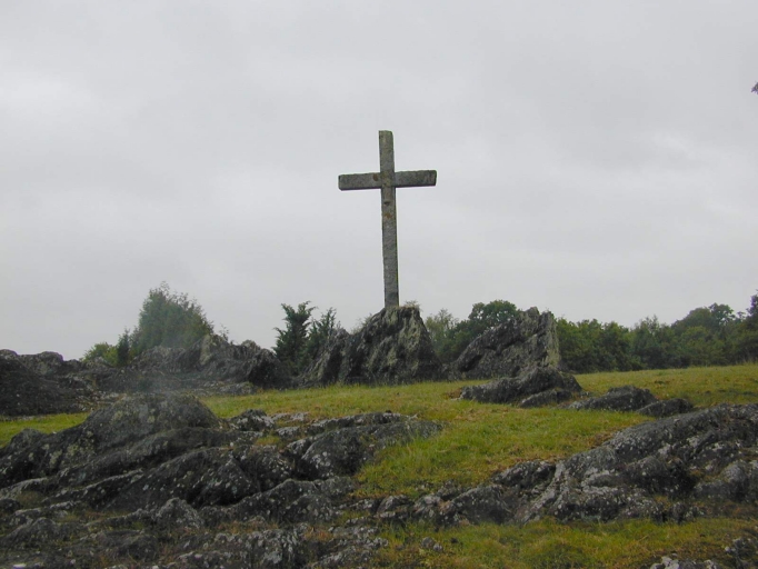 Croix de chemin, près de Barrière (Saint-Thurial)