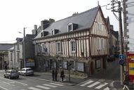 Maison dite auberge des Trois Maries, 33 rue Thiers ; rue des Tribunaux (Vannes)