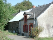 Alignement de maisons, Travenel (La Chapelle-de-Brain)