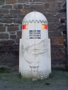 Borne de la route de la Liberté, 60 rue de Paris (Dol-de-Bretagne)