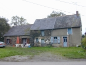 Alignement de six maisons, la Chapelle de Gavrain (Renac)