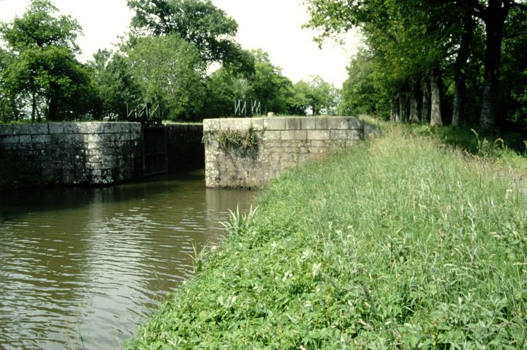 Écluse de Bohumet, n° 98 (Neulliac)