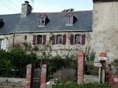 Maison, 4 place du Martray (Saint-Michel-en-Grève)