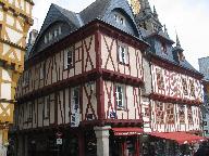 Maison, 6 place Henri IV ; 3 rue des Chanoines (Vannes)