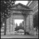 Séminaire des Jésuites (jusqu'en 1762) puis caserne de la Marine puis hôpital (1776-1834) puis caserne puis établissement des Pupilles de la Marine (1863-1883) puis caserne Guépin (détruite), Quartier intra-muros de la rive gauche (Brest)