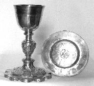 Calice & patène 1, église paroissiale Notre-Dame (La Chapelle-Caro fusionnée en Val d'Oust en 2016)