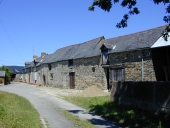 Alignement d'une maison et de deux fermes, la Chagaudière (La Bouëxière)