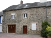 Maison, 19 place de la Mairie (Saint-Germain-sur-Ille)