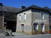 Magasin de commerce, 8 rue Noël Georges ; impasse du Porche (Maxent)