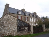 Maisons, alignement de deux logis, 10, 12 rue des Bourgneufs (Saint-Jacut-de-la-Mer)