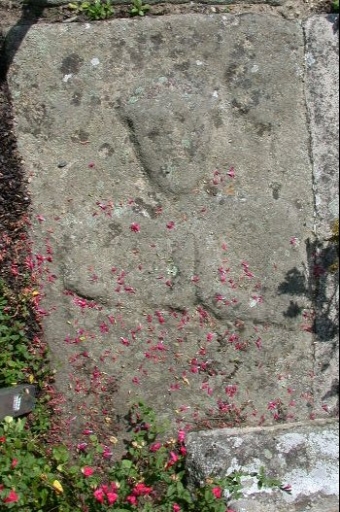 Dalle funéraire d'homme