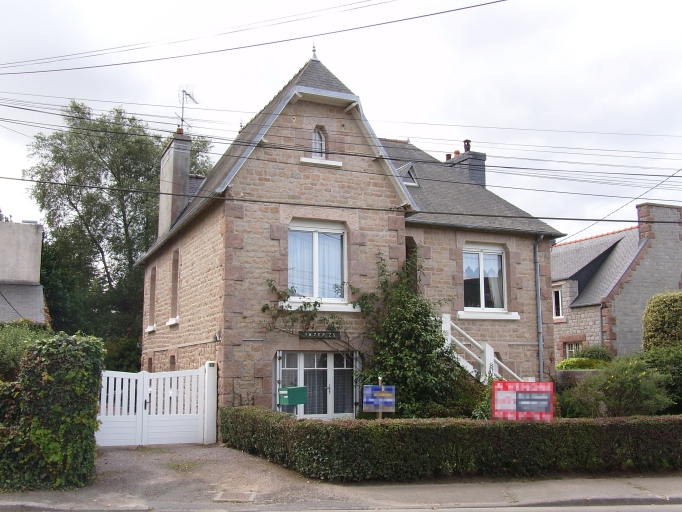 Maison, rue d'Armor (Penvénan)