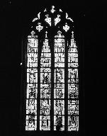 Verrière à personnages de la baie 8, basilique Notre-Dame-du-Roncier (Josselin)