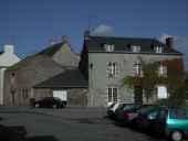 Maison, place des Halles (Guipry fusionnée en Guipry-Messac en 2016)