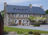 Les maisons, logis, fermes et dépendances des communes de Tréguier et de Minihy-Tréguier