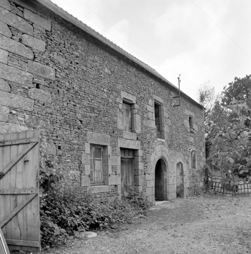Ferme, La Perrière (Bazouges-la-Pérouse)