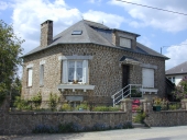 Maison, 28 rue de Montreuil (Feins)