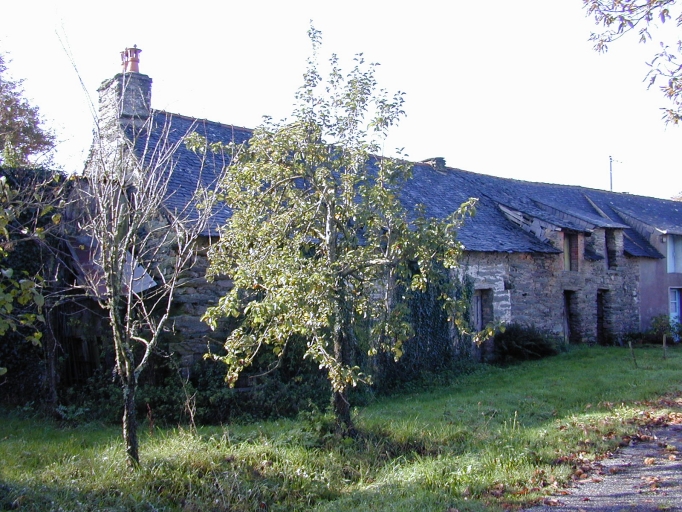 Alignement de logis, Bel-Air (Saint-Just)