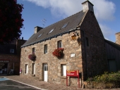 Maison, place du Château (Pleubian)