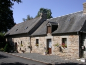Moulin à farine de la Garenne, actuellement maison (Saint-Bihy)