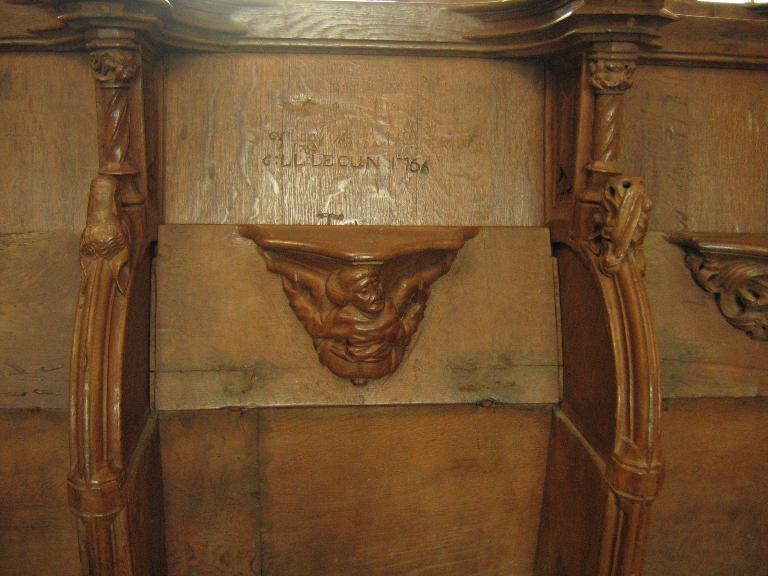 Cathédrale Saint-Tugdual : stalle 14