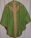 Ornement vert 3 : chasuble, bourse de corporal, étole, manipule, voile de calice