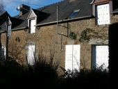 Alignement de maisons, Mireloup (Le Tronchet)