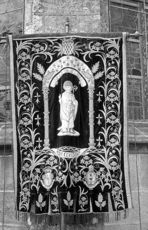 Bannière de procession paroissiale : Saint Herbot, Saint Éloi, église paroissiale Saint-Hervé (Lanhouarneau)