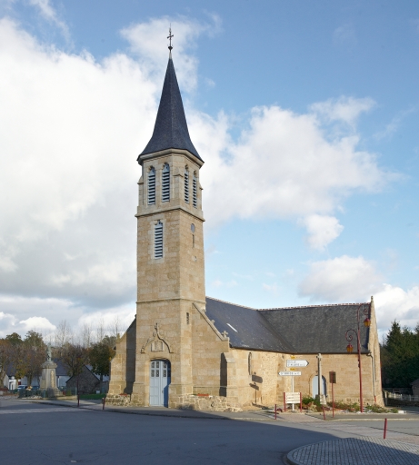 L'église paroissiale Saint-Marc, place de l'Eglise (Saint-Marc-le-Blanc)