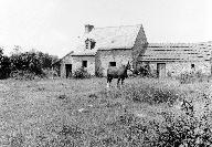 Les maisons et les fermes sur la commune de Plounévez-Lochrist