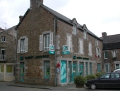 Maison, 23 et 21 place de la Mairie (Sens-de-Bretagne)