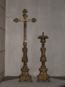 Garniture d'autel 1 : croix et paire de chandeliers