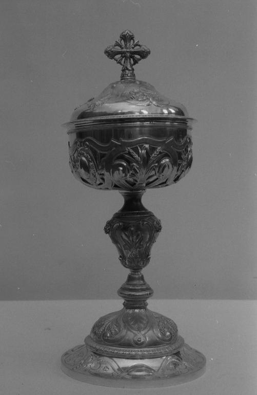 Ciboire 1, église paroissiale Saint-Denis (Saint-Gravé)