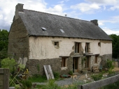 Alignement de maisons, la Chapelle Trévinal (Trévérien)