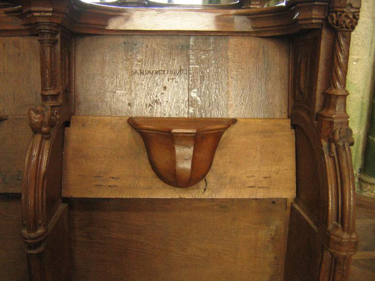 Cathédrale Saint-Tugdual : stalle 37