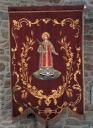 Bannière de procession paroissiale : saint Etienne, Immaculée Conception (Tressé fusionnée en Mesnil-Roc'h en 2019)
