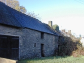 Alignement de logis, Poubreuil (Saint-Just)