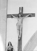 Statue (d'applique, petite nature) : Christ en croix, église paroissiale Saint-Pierre, Saint-Paul (Malguénac)